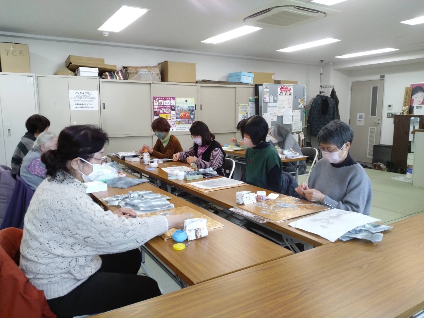 本厚木教室 - ハクビ和紙ちぎり絵学院